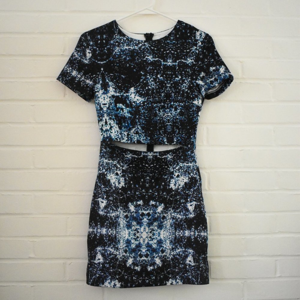 LF Patterned Mini Cocktail Dress with Cutout